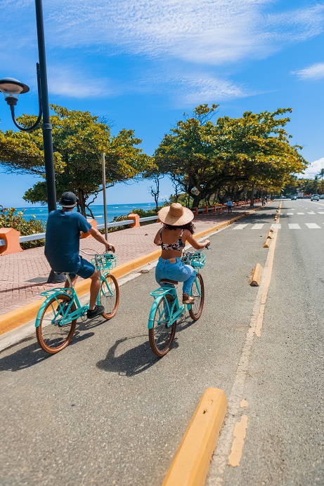 Bicicleteria en outlet la zona